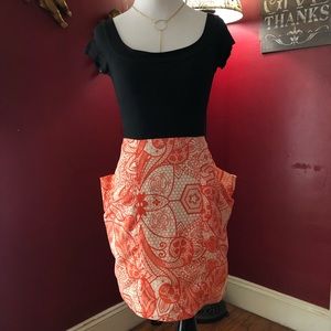 Pleated Side Deep Pocket Design